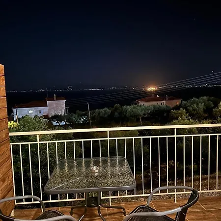 Lithino Rooms Kalamata Esterno foto