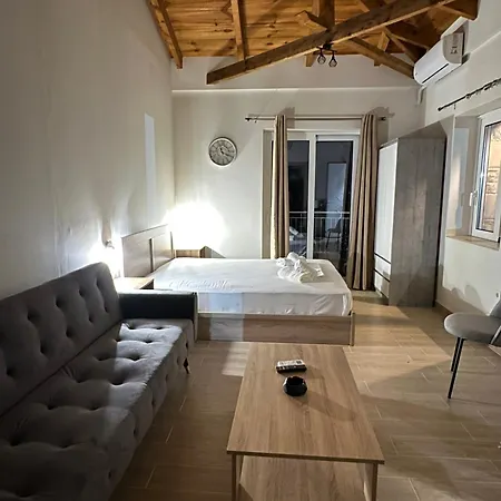 Lithino Rooms Kalamata Esterno foto