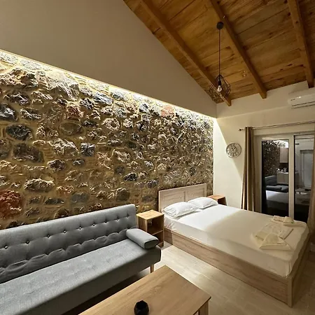 Lithino Rooms Kalamata Esterno foto